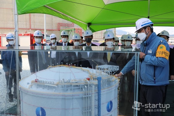 호산항에 방문한 정세균 국무총리(사진=정세균 국무총리 페이스북)