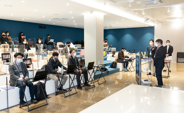 한국무역협회는 지난 1일 '2021 글로벌 스타트업 스쿨 5기' 데모데이를 개최했다. 장석민 무역아카데미 사무총장이 인사말을 하고 있다./사진=한국무역협회 제공