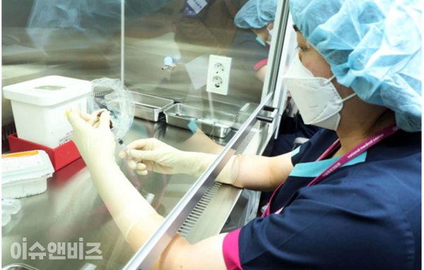 국내 오미크론 변이 유행이 뚜렷한 감소세를 보이는 가운데 27일 코로나19 신규 확진자는 7만명대 중반을 기록했다./사진=질병관리청 자료사진