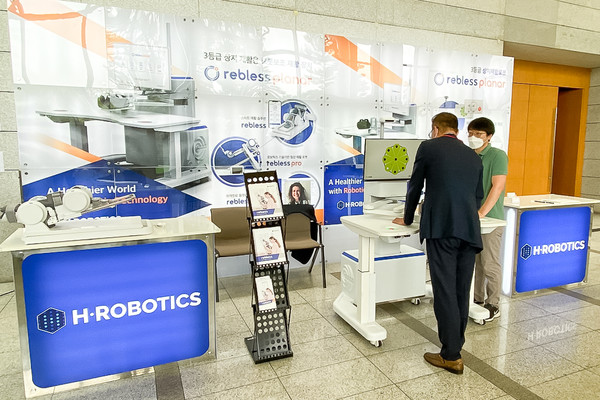 에이치로보틱스 차세대 재활로봇 ‘리블레스 플라나’ 첫 공개…정식 출시 기대감 UP