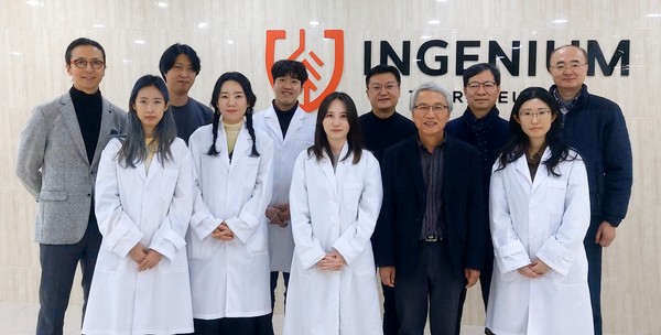 인게니움 테라퓨틱스 임직원( 사진 둘째줄 맨 왼쪽 고진옥 대표)/사진제공=인게니움테라퓨틱스