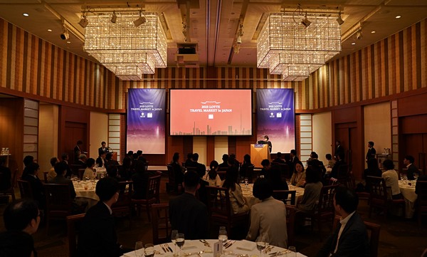 롯데면세점이 롯데호텔과 함께 일본 동경과 오사카에서 로드쇼를 개최하며 일본인 관광객 모시기에 나섰다. 사진은 지난 5월 30일 동경에서 개최한 ‘2023 LOTTE TRAVEL MARKET in JAPAN' 로드쇼 전경/사진=롯데면세점