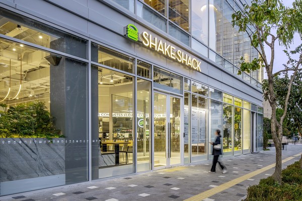 SPC 쉐이크쉑, 27호점 목동점 전경/사진=SPC