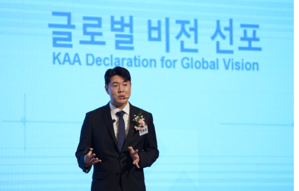 /사진=글로벌 비전을 선포하는 제4대 한국액셀러레이터협회 전화성 회장 