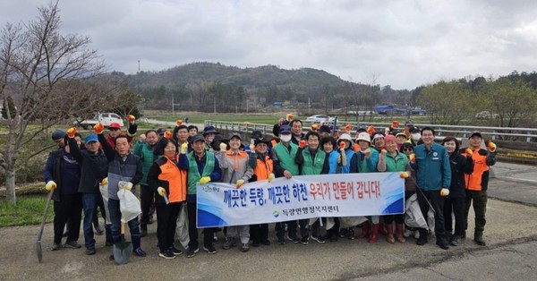 하천 및 제방 쓰레기 수거 활동 / 사진 = 보성군