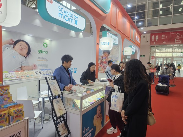 지난 13일부터 사흘간 베이징 중국국제전람센터에서 개최되는 ‘2024 중국 베이징 유아용품 전시회'에 마련된 한국관 현장의 모습. 사진=대한무역투자진흥공사 제공