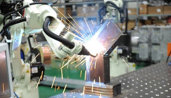 로봇용접 사진./사진 출처=크라우디 홈페이지
