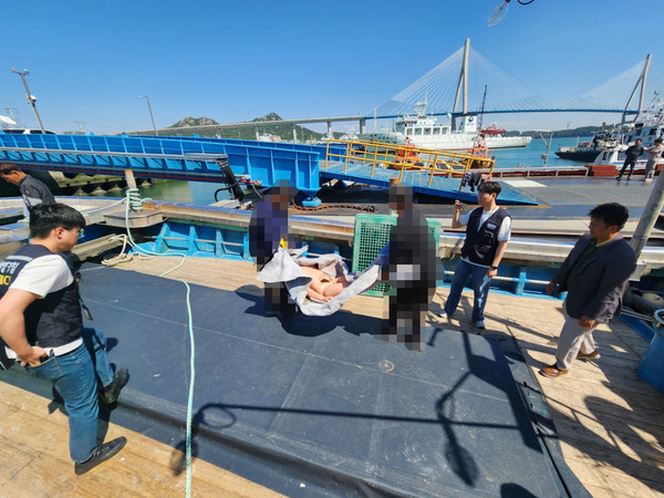 동료 살해 후 바다에 시신유기한 선장·선원 구속 송치 / 사진 = 목포해양경찰