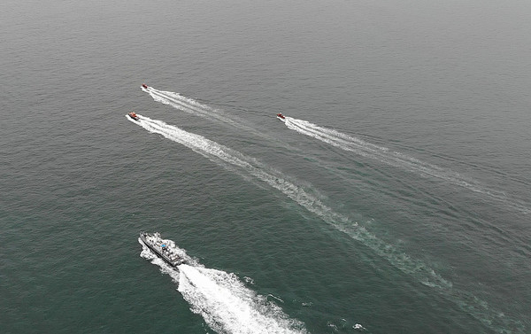 현장으로 전속 이동 / 사진 = 여수해양경찰