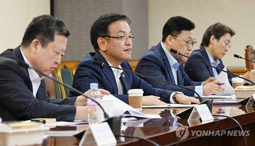긴급 거시경제·금융현안 간담회 주재하는 최상목 부총리/사진=기획재정부