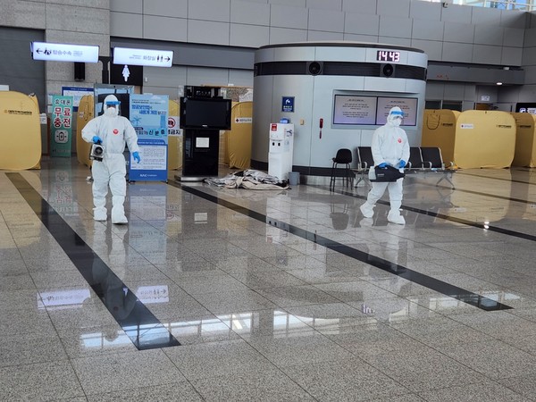 소독 작업 (사진제공 = 무안군)