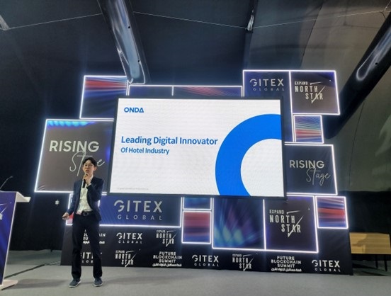  UAE 최대 규모 스타트업 행사 EXPAND NORTH STAR에서 발표 중인 ONDA 오현석 대표/사진=온다