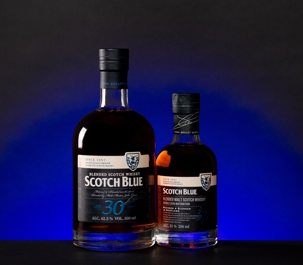 '스카치블루 30년' 등 위스키 3종 한정 출시/사진=롯데칠성음료