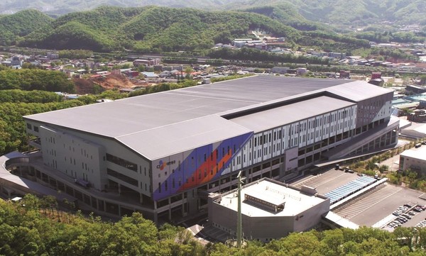 CJ대한통운, 중소벤처기업유통원과 소상공인 온라인 셀러 지원/사진=CJ대한통운