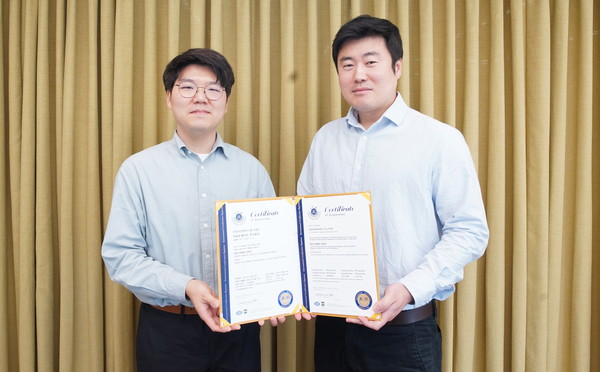 아파트멘터리 이원재매니저(왼쪽) 아파트멘터리 이종현실장(우측)/사진=아파트멘터리