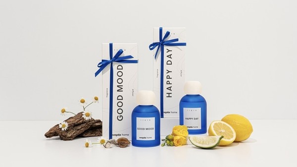 위플라홈 오브제 디퓨저 굿무드(Good Mood)와 해피데이(Happy Day)/사진=내방니방