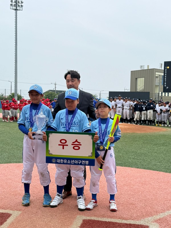 유소년 야구대회 우승 (사진제공 = 완도군)