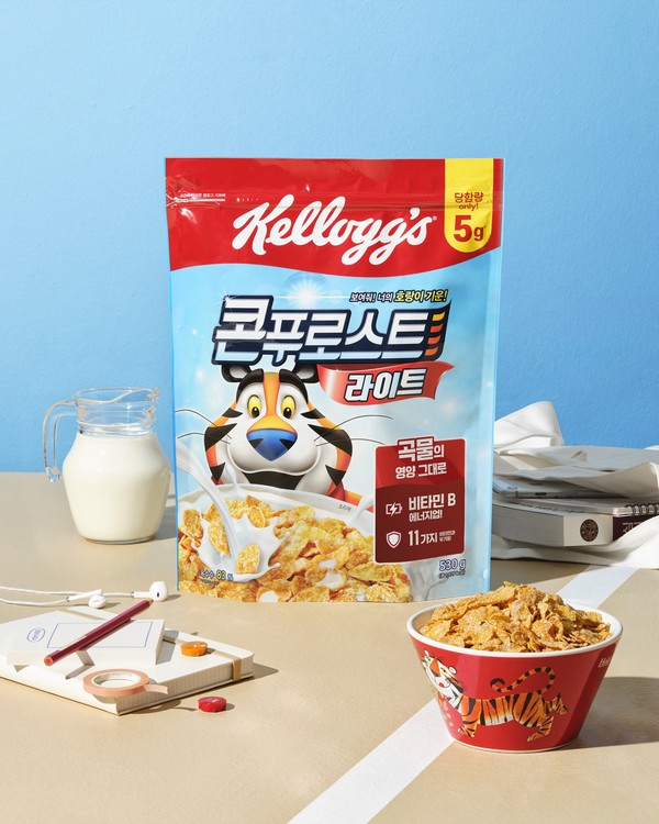 농심켈로그 당 줄이고 맛은 더한 ‘콘푸로스트 라이트’ 리뉴얼 출시/사진=농심켈로그