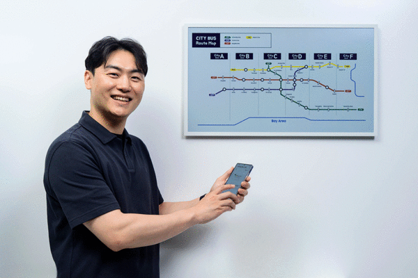 ▲ 컬러 이페이퍼의 콘텐츠는 전용 운영 플랫폼 ‘삼성 VTX(Visual eXperience Transformation)’를 통해 제작부터 교체까지 간편하게 제어할 수 있다./사진=삼성전자