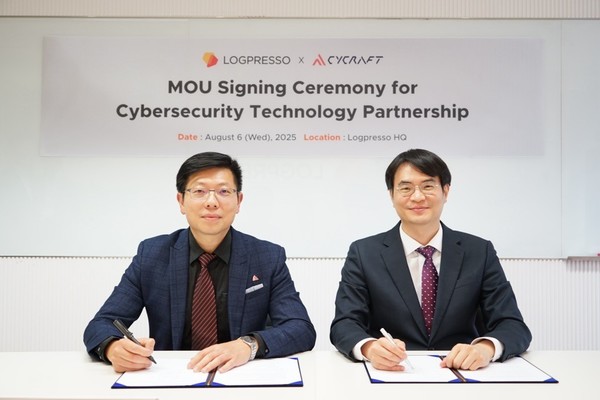 좌측부터 P.K. 충 사이크래프트 공동 설립자 겸 최고정보보호책임자(CISO), 양봉열 로그프레소 대표/사진=로그프레소