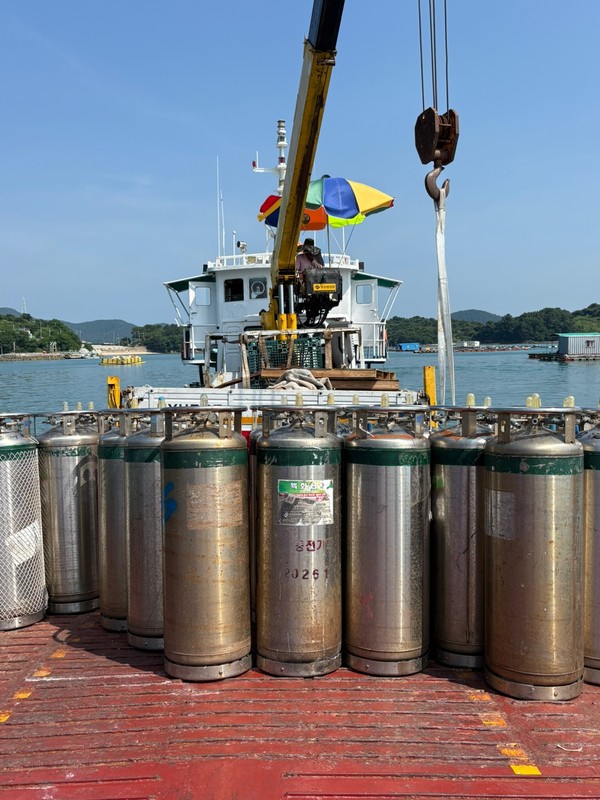 액화산소 해상 운반 (사진제공 = 여수시)