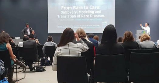 서울대 의대 강재승 교수가  IUIS 2025에서 ‘압타민 C’ 면역증강 효능 연구결과를 발표하고 있다./사진=넥스모스