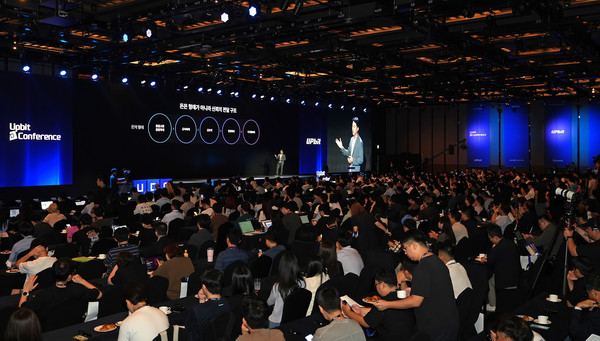 UDC 2025 오프닝 스피치에 나선 오경석 대표/사진=두나무