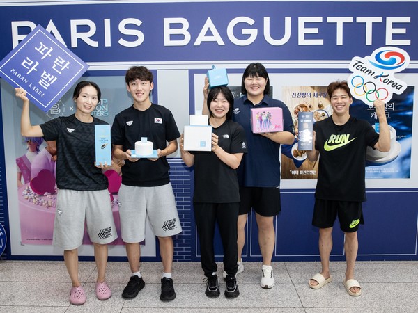 (왼쪽부터) 쇼트트랙 최민정, 임종언 선수, 유도 허미미, 김하윤 선수, 기계 체조 류성현 선수 등 국가대표 선수단 및 코치진 400여명을 대상으로 ‘파란라벨’ 등 다양한 제품을 제공했다/사진=파리바게뜨