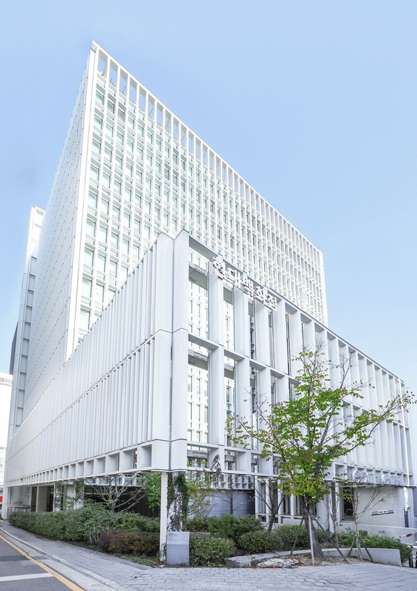 현대백화점 본사 사옥 전경/사진=현대백화점