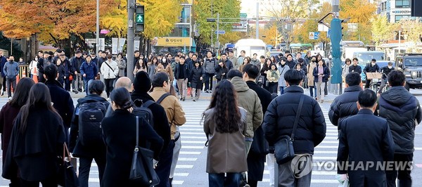 보행자의 날, 출근하는 시민들/사진=연합뉴스