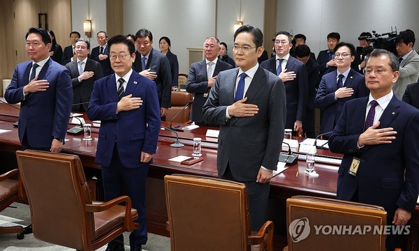 이재명 대통령, 한미 관세협상 후속 민관 합동회의/사진=연합뉴스