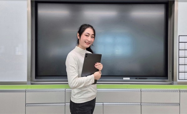 ‘갤럭시 탭 S11 AI 티쳐스’ 체험단으로 활동한 이현지 교사/사진=삼성전자