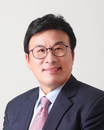 '포스트 APEC 글로벌비전서밋'여는 지영모 이사장/사진=한국아태경제협회